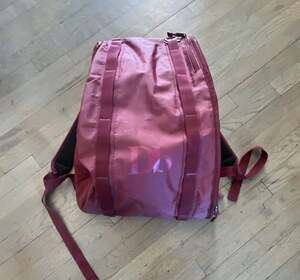 Db The Base 15L Backpack in Crimson Red